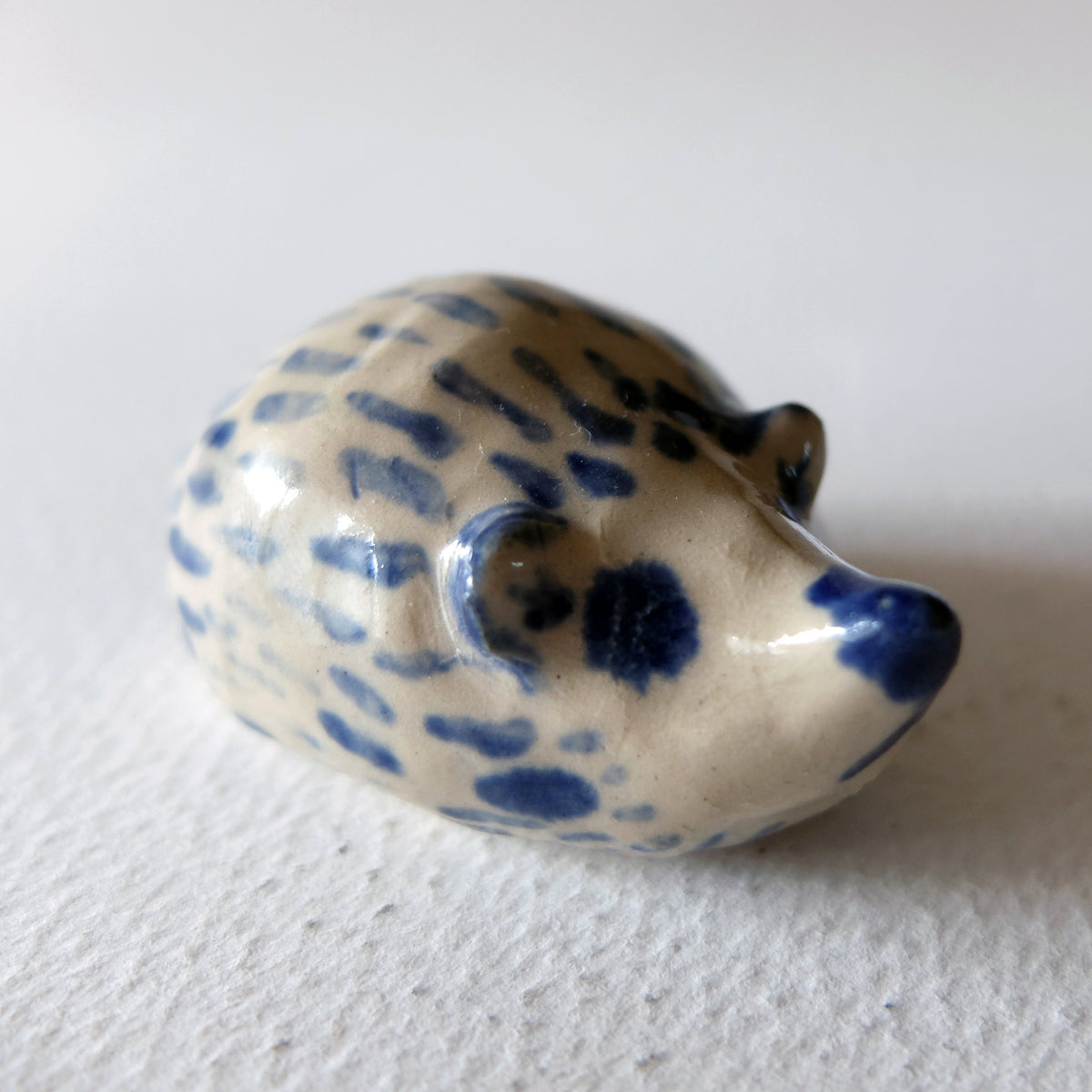 The Dashed Hedgehog (#29) – Handcrafted Ceramic Figurine