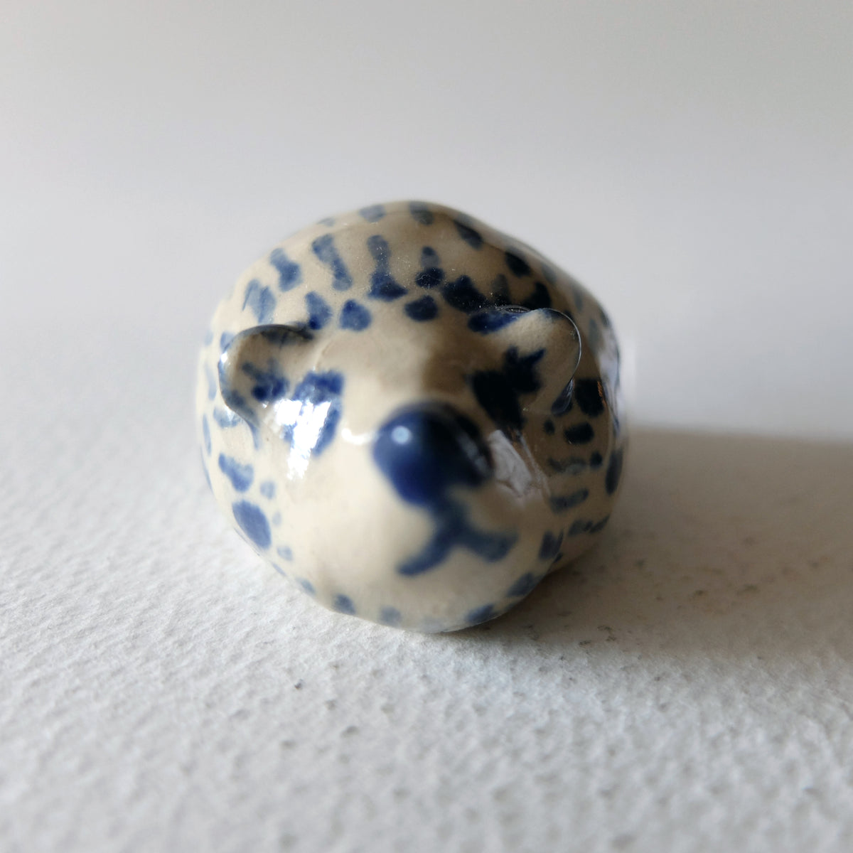 The Dashed Hedgehog (#29) – Handcrafted Ceramic Figurine