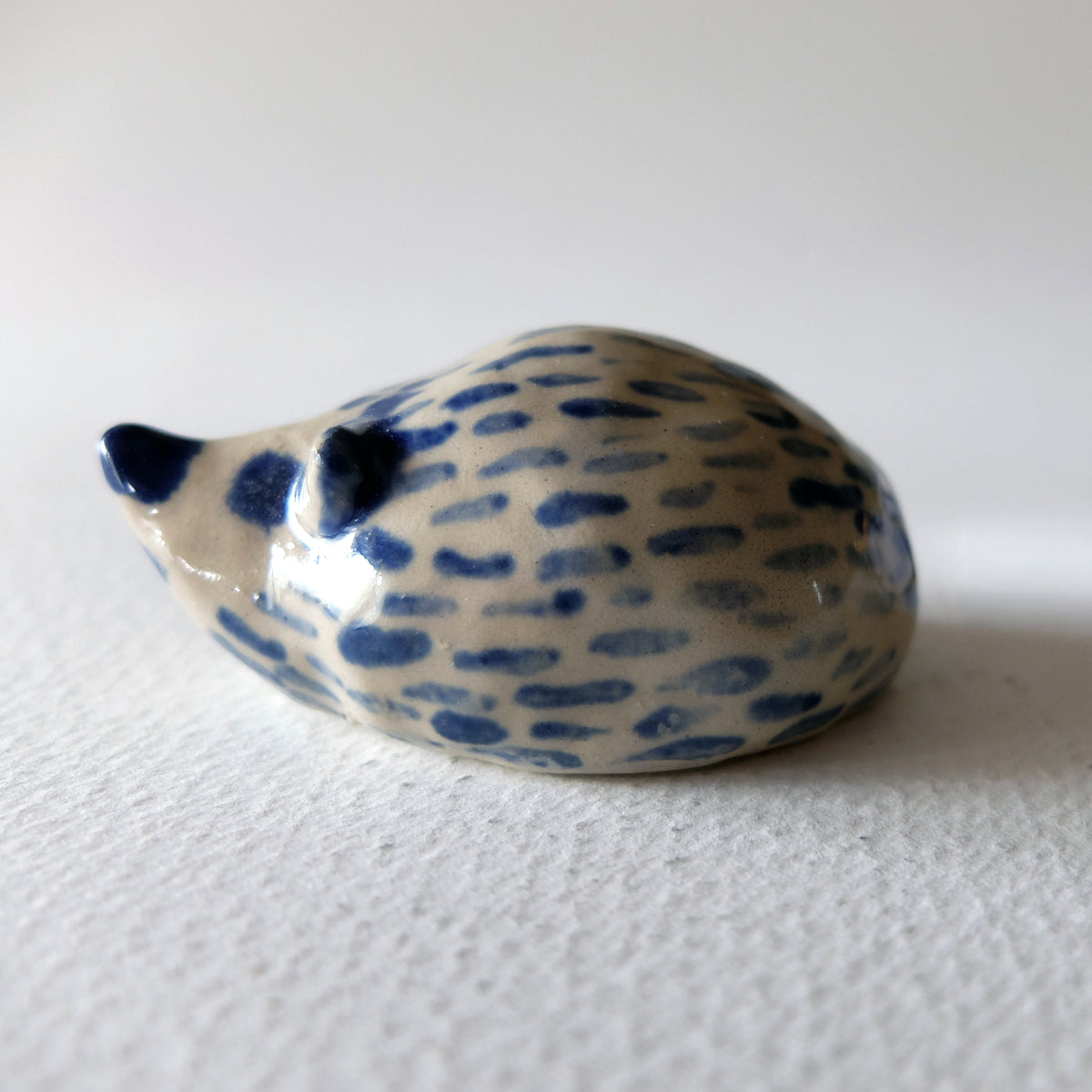 The Dashed Hedgehog (#29) – Handcrafted Ceramic Figurine