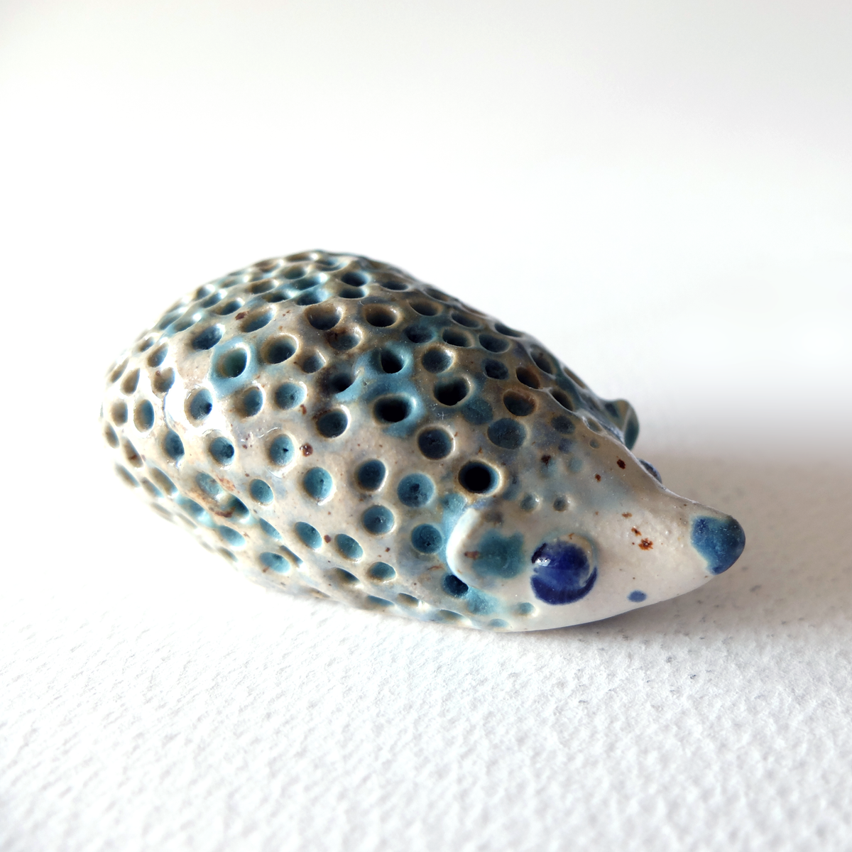 The Sponge Hedgehog (#27) – Handcrafted Ceramic Figurine